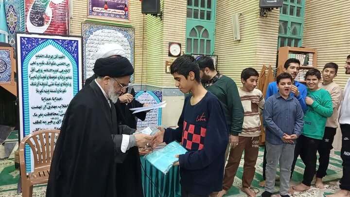 تصاویر/ بدرقه معتکفین نطنز با حضور امام جمعه