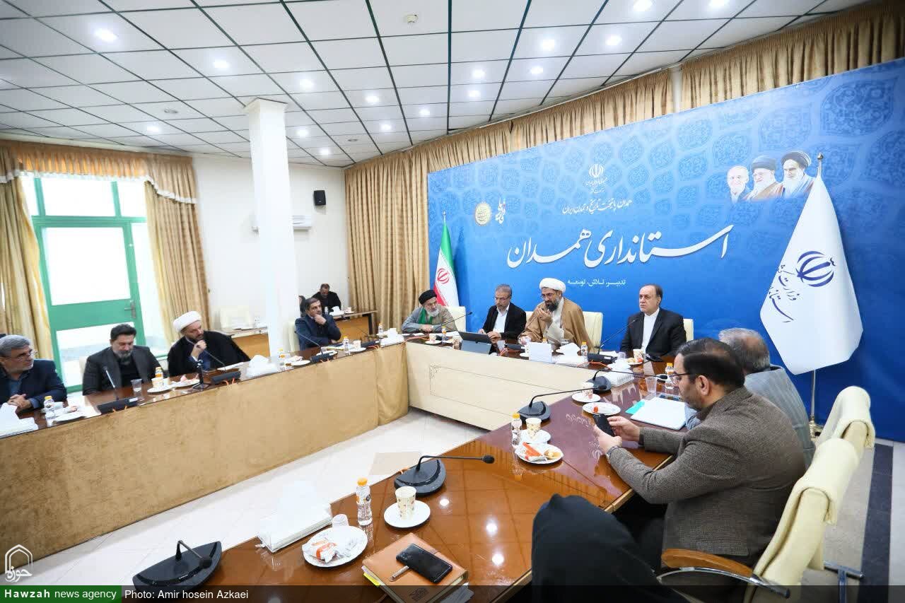 تصاویر / جلسه ستاد هماهنگی بزرگداشت دهه مبارک فجر استان همدان