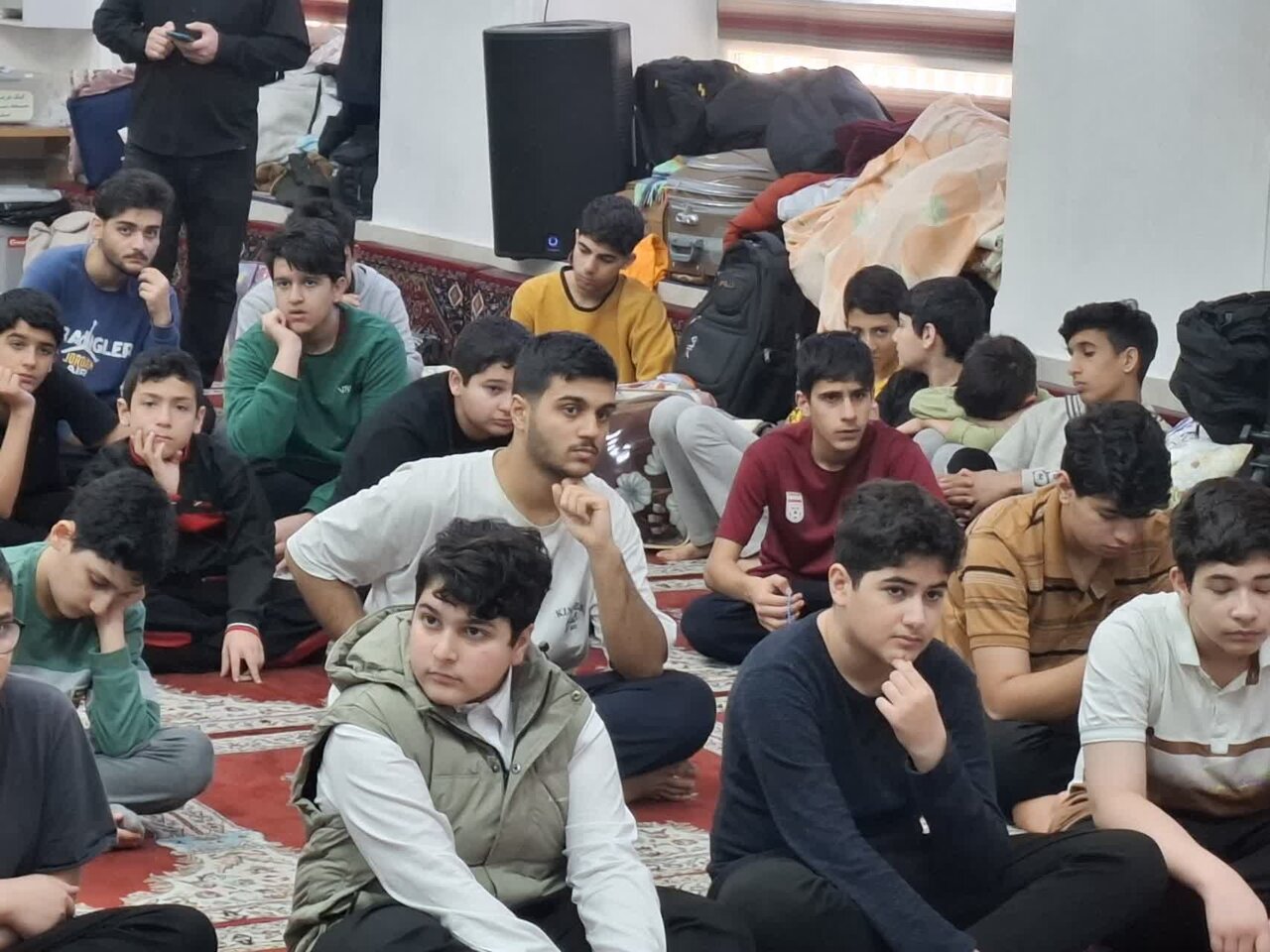 تقوا و خودمراقبتی؛ راه رسیدن به خداوند/ مقام تقوا؛ نگهبانی از زبان و دست، و عبادت لحظه به لحظه