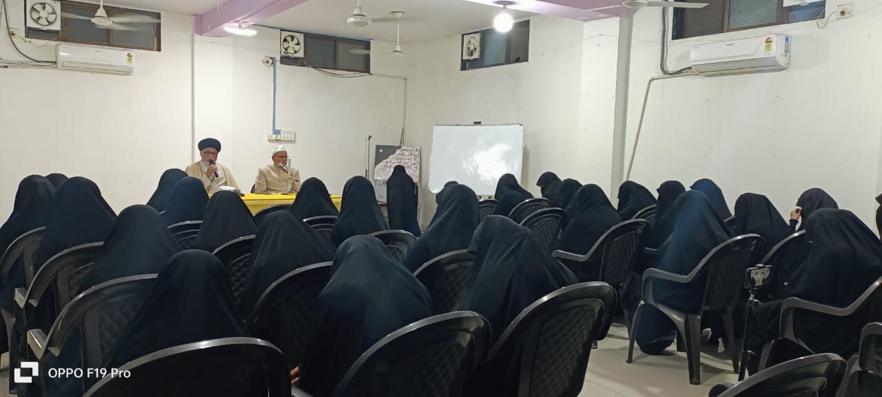 طالب علم کے ساتھ صاحب فضل ہونا ضروری ہے: مولانا ابن حسن املوی