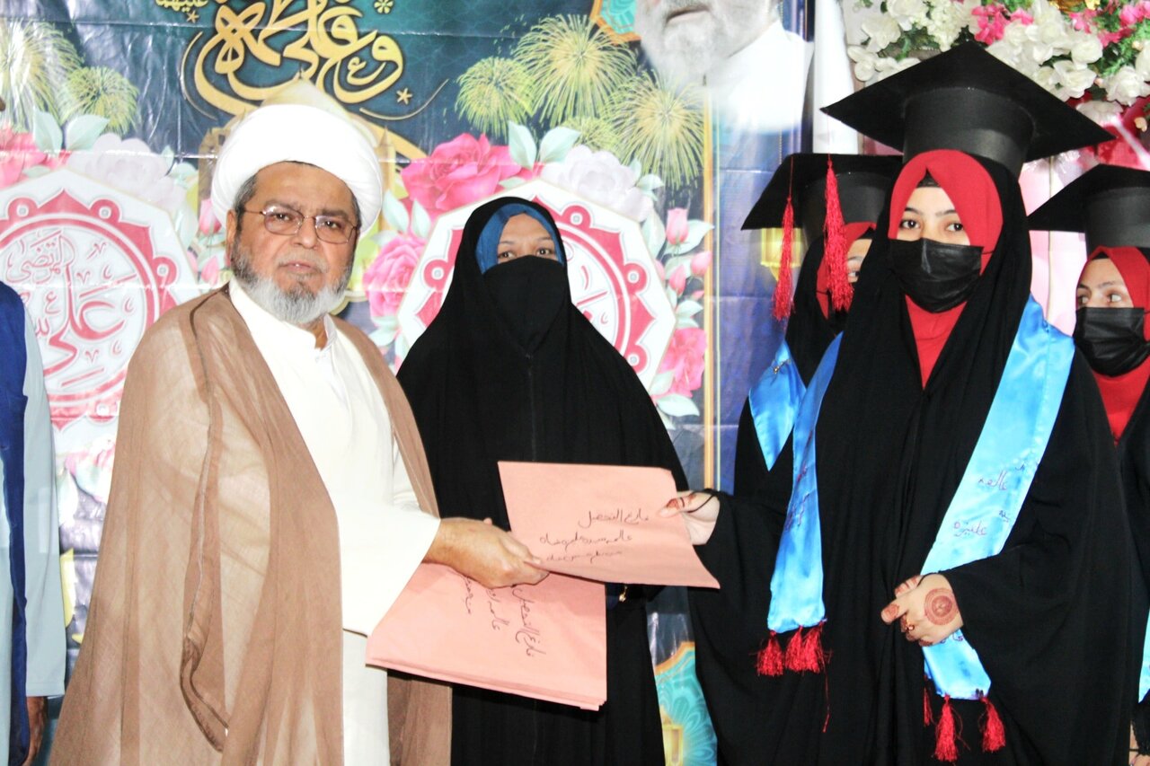 علامہ شبیر میثمی کی جامعۃ الزہرا (س) کراچی میں منعقدہ جشن مولود کعبہ میں شرکت اور خطاب