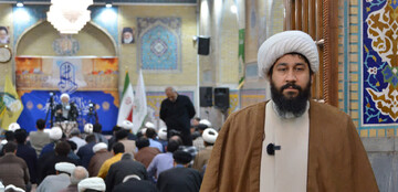 بهره مندی از اساتید نخبه مدرسه دارالعلم را به الگویی موفق تبدیل کرده است