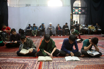 اعتکاف خادمان نوجوان حرم حضرت معصومه (س) + تصاویر