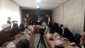 برگزاری نشست بین‌المللی شعر زنان مقاومت سوده