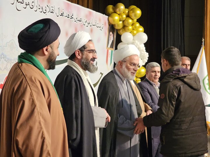 تصاویر/جشنواره «برترین‌های شجره طیبه صالحین کردستان»