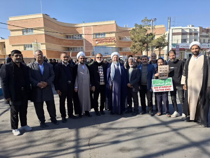 تصاویر/برگزاری اجتماع بزرگ «تاپای جان برای ایران» درآران وبیدگل