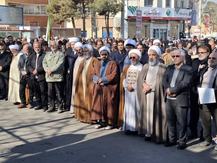 تصاویر/برگزاری اجتماع بزرگ «تاپای جان برای ایران» درآران وبیدگل
