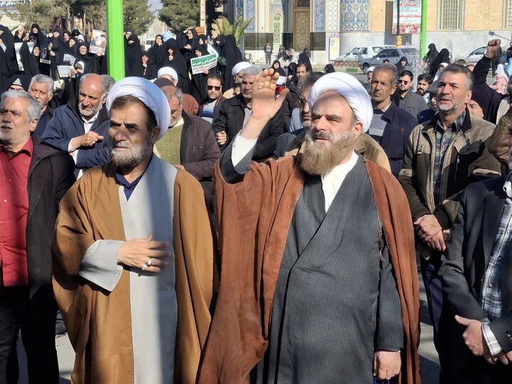 تصاویر/برگزاری اجتماع بزرگ «تاپای جان برای ایران» درآران وبیدگل