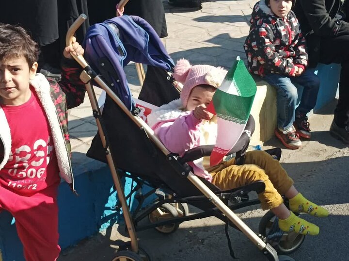 تصاویر/برگزاری اجتماع بزرگ «تاپای جان برای ایران» درآران وبیدگل