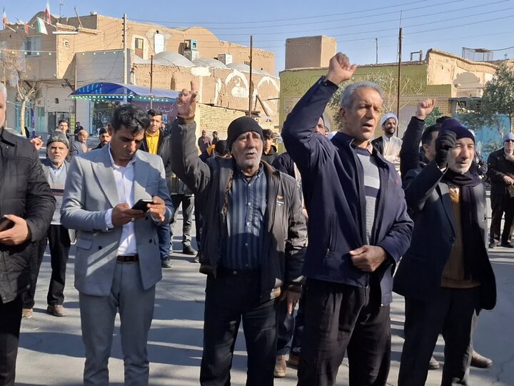 تصاویر/برگزاری اجتماع بزرگ «تاپای جان برای ایران» درآران وبیدگل