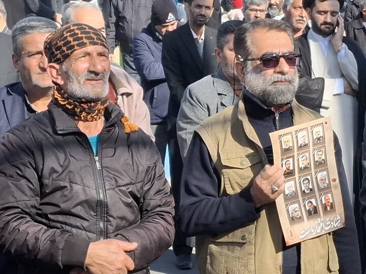 تصاویر/برگزاری اجتماع بزرگ «تاپای جان برای ایران» درآران وبیدگل