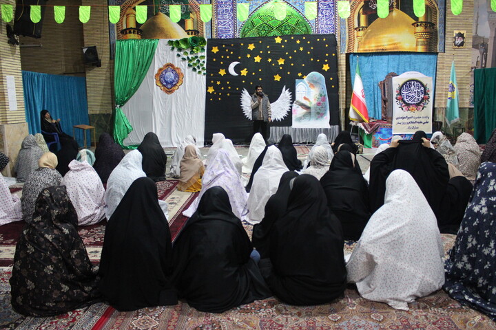 تصاویر/ اعتکاف بانوان و دختران دانش آموز در شهر جوپار