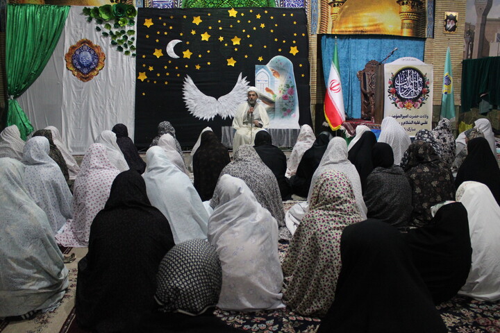 تصاویر/ اعتکاف بانوان و دختران دانش آموز در شهر جوپار