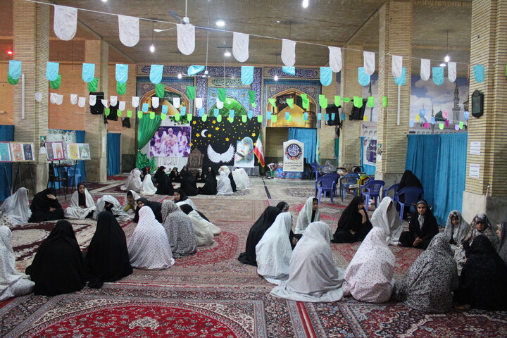 تصاویر/ اعتکاف بانوان و دختران دانش آموز در شهر جوپار