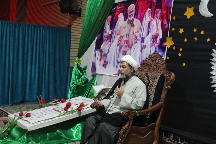 تصاویر/ اعتکاف بانوان و دختران دانش آموز در شهر جوپار