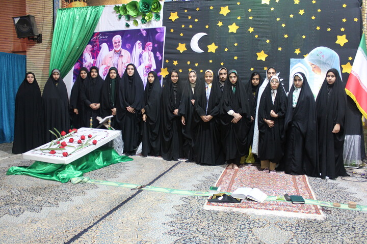 تصاویر/ اعتکاف بانوان و دختران دانش آموز در شهر جوپار