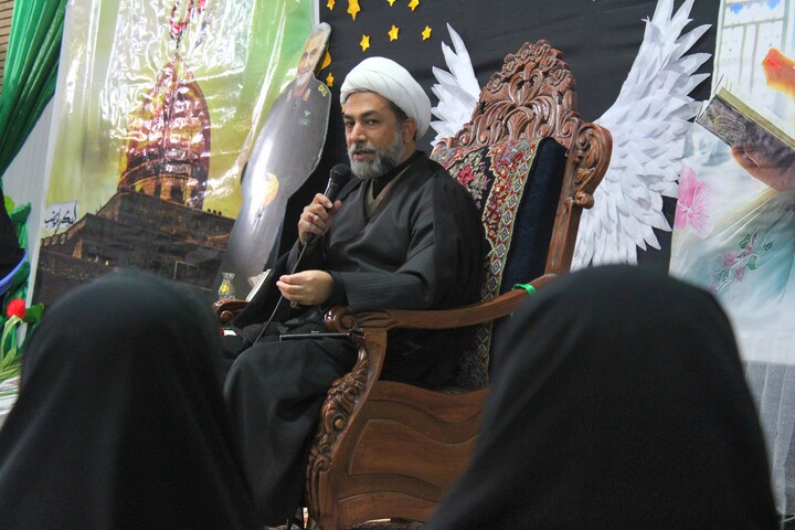 تصاویر/ اعتکاف بانوان و دختران دانش آموز در شهر جوپار