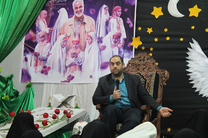 تصاویر/ اعتکاف بانوان و دختران دانش آموز در شهر جوپار