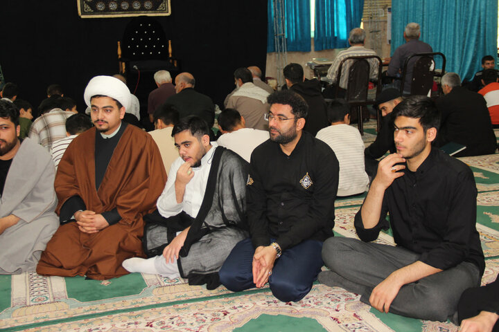 تصاویر / دیدار مدیر حوزه علمیه استان قزوین با دست اندرکاران ستاد اعتکاف اقبالیه  قزوین