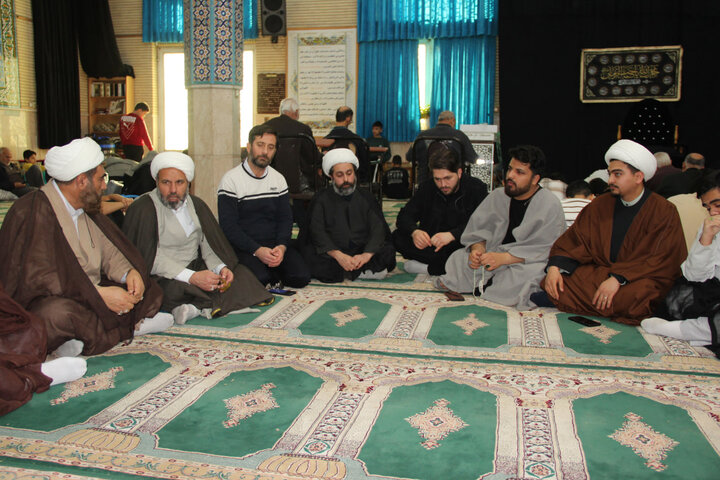 تصاویر / دیدار مدیر حوزه علمیه استان قزوین با دست اندرکاران ستاد اعتکاف اقبالیه  قزوین