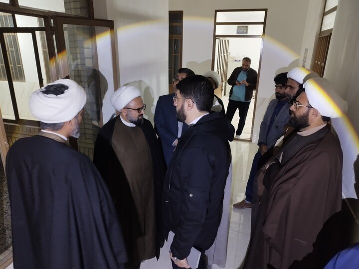 تصاویر/ بازدید معاون منابع انسانی و پشتیبانی حوزه های علمیه از مدارس علمیه شهرستان دلگان