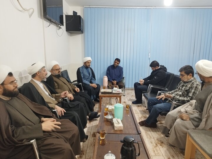 تصاویر/ بازدید معاون منابع انسانی و پشتیبانی حوزه های علمیه از مدارس علمیه شهرستان دلگان