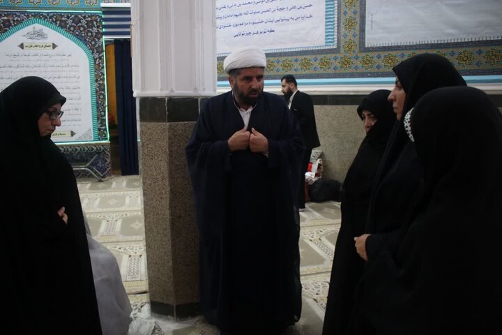 تصاویر/حضور سفیران زندگی با آیه‌ها در میان معتکفین مسجد امام حسین(ع) خواهران کامیاران