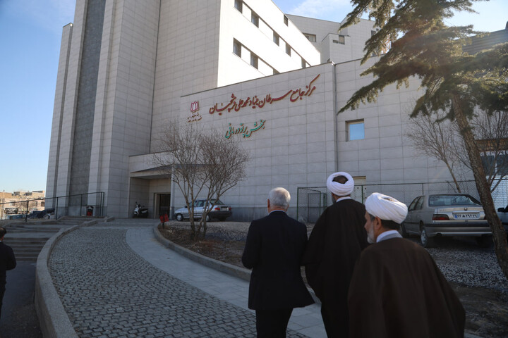 تصاویر / بازدید نماینده ولی فقیه در استان همدان از مرکز جامع سرطان بنیاد محمد علی فرشچیان