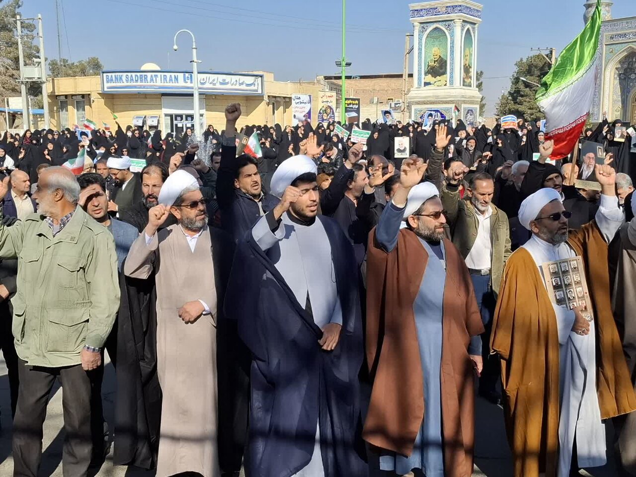 فیلم/ | اجتماع بزرگ «تاپای جان برای ایران» در آران و بیدگل