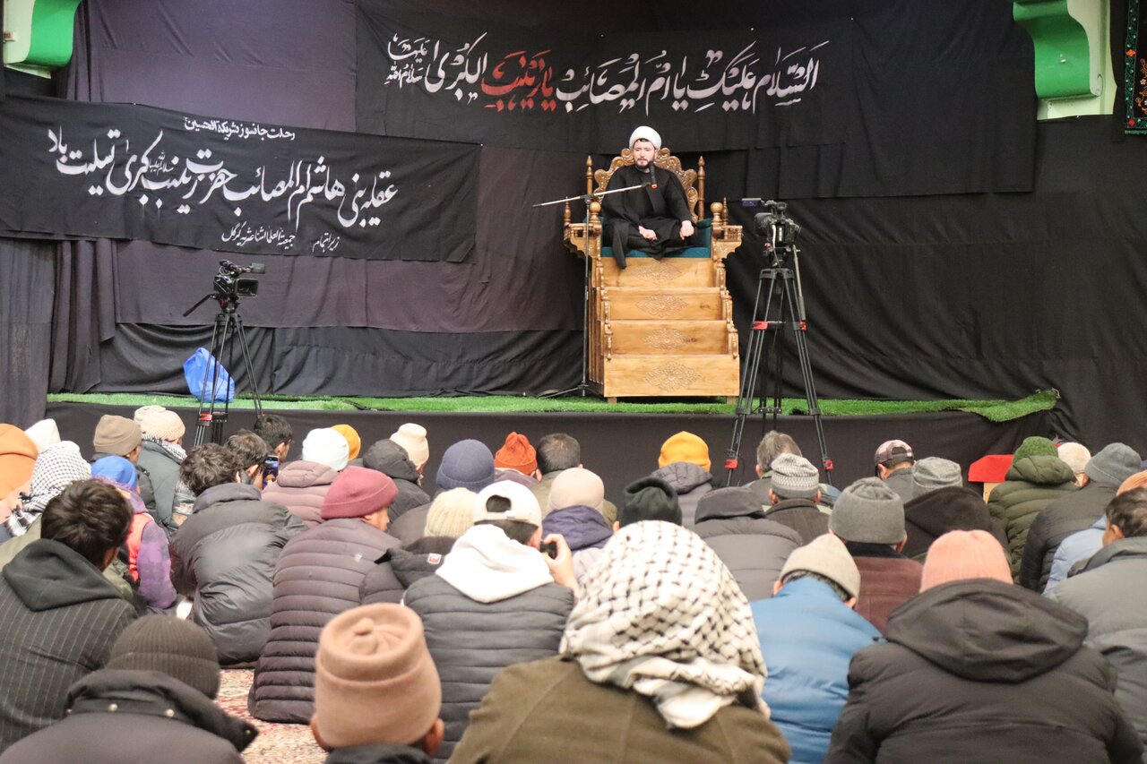 हज़रत ज़ैनब ए कुबरा (स) की शहादत के मौके पर जमीयत उलेमा इस्ना अशरी कारगिल द्वारा मजलिस का आयोजन