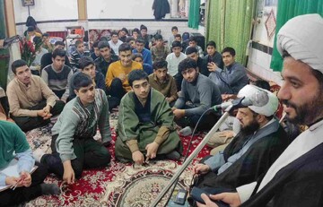 طلبگی نیازمند پرهیز از تک‌بُعدی بودن است