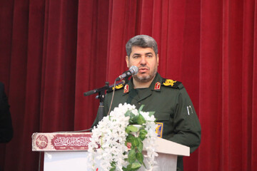 شهید سلیمانی در عرصه‌های مدیریتی، اخلاقی و اجتماعی الگوی کامل فرمانده ولایی بود