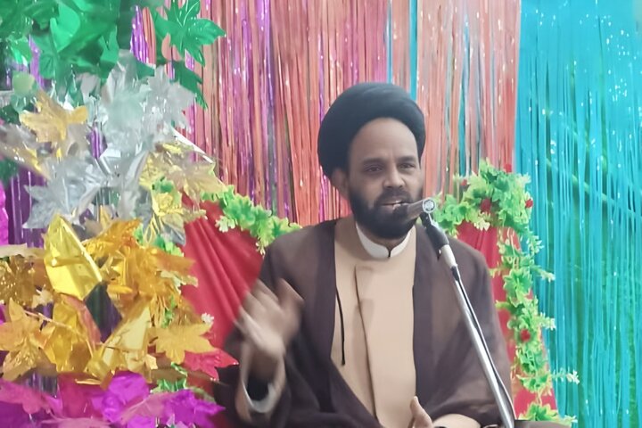 امیرالمومنین حضرت علیؑ پوری انسانیت کے لیے خدا کا عطا کردہ عظیم تحفہ ہیں، مولانا شمع محمد رضوی