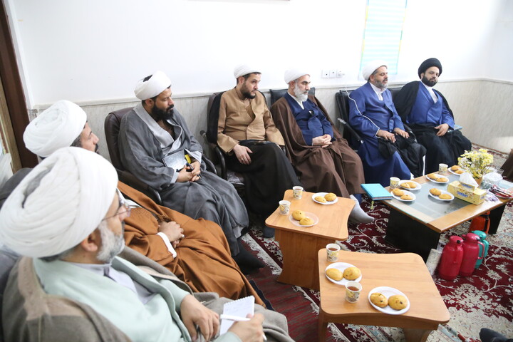 تصاویر/سلسله جلسات هفتگی بررسی فرآیند جذب مدارس علمیه خوزستان برگزار شد