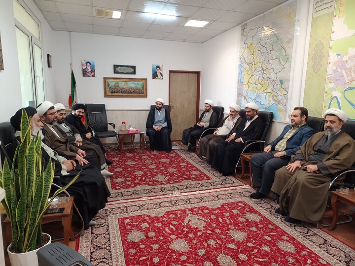 تصاویر/دیدار امام جمعه و نماینده ولی فقیه اهواز با مدیر حوزه علمیه خوزستان