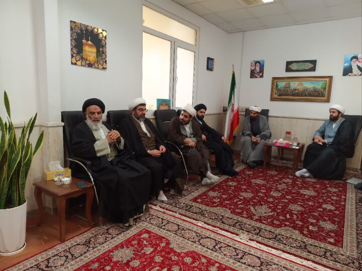 تصاویر/دیدار امام جمعه و نماینده ولی فقیه اهواز با مدیر حوزه علمیه خوزستان