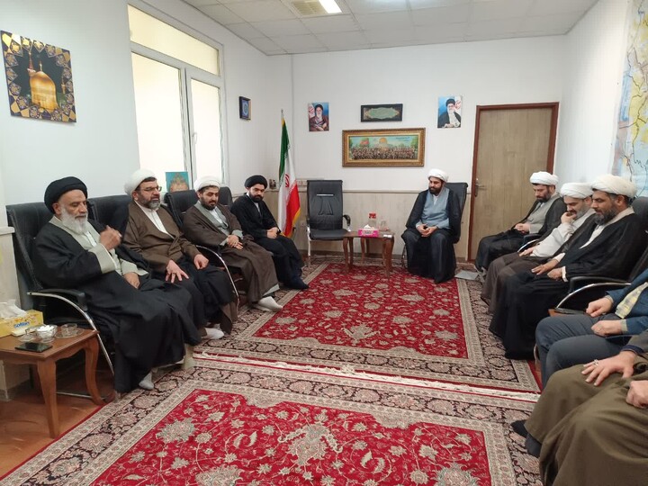 تصاویر/دیدار امام جمعه و نماینده ولی فقیه اهواز با مدیر حوزه علمیه خوزستان