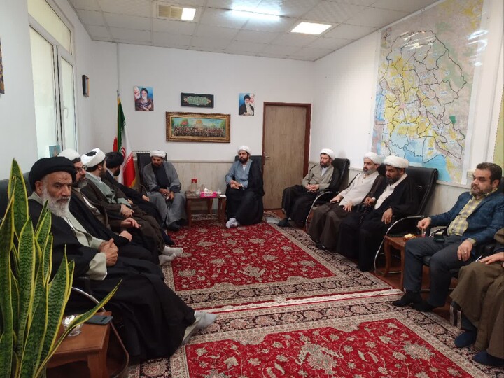 تصاویر/دیدار امام جمعه و نماینده ولی فقیه اهواز با مدیر حوزه علمیه خوزستان