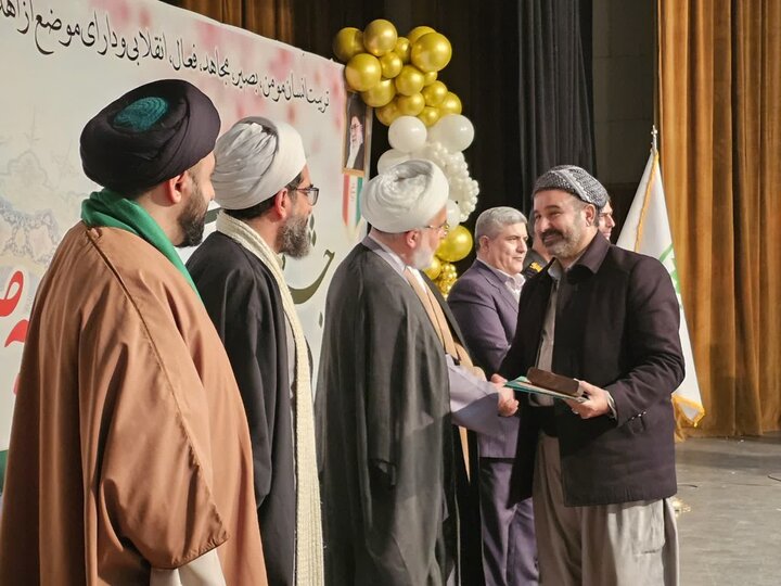 تصاویر/جشنواره «برترین‌های شجره طیبه صالحین استان کردستان»