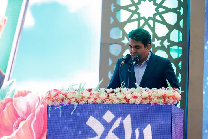 حضور گسترده مردم و مسئولان در اجلاسیه شب پایانی ششمین سالگرد شهادت سپهبد شهید حاج قاسم سلیمانی در مصلی امام علی(ع) کرمان.