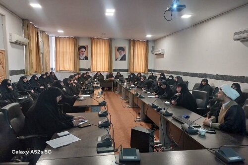 کارگاه توانمندسازی مربیان طرح «امین» در کرمانشاه برگزار شد+عکس
