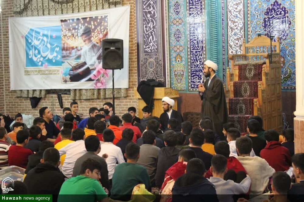 اعتکاف، فرصتی برای تربیت و هدایت فکری جوانان است