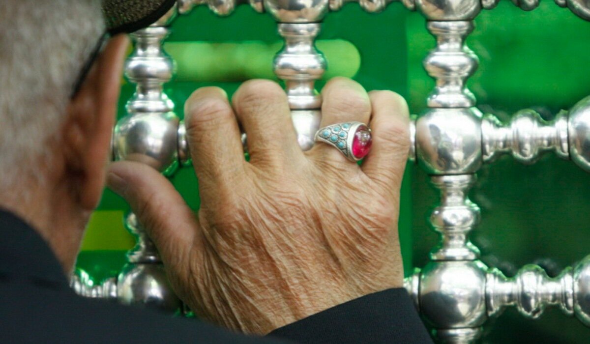 آیا یاری جستن از امامان و پیامبران شرک است؟