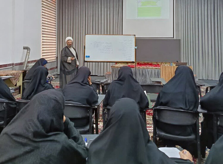 سومین دوره «فصل رشد» در بیجار برگزار شد