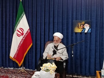 دشمن در پی شکستن هیمنه ملت ایران است