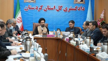 ضرورت رفع مشکلات معیشتی مردم و برخورد با اخلالگران