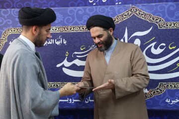 تصاویر / تجلیل مدیر کل اوقاف استان قزوین ا ز حافظ و قاری برتر