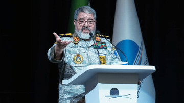 سردار جلالی: تمرکز دشمن بر اختلال در زنجیره تأمین کالا و خدمات است