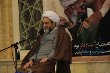 وحدت و ولایت‌مداری مردم سد راه فتنه‌های دشمن است