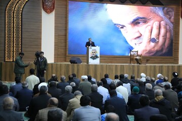 تصاویر| ویژه برنامه گرامیداشت هفته مقاومـت در بیرجند